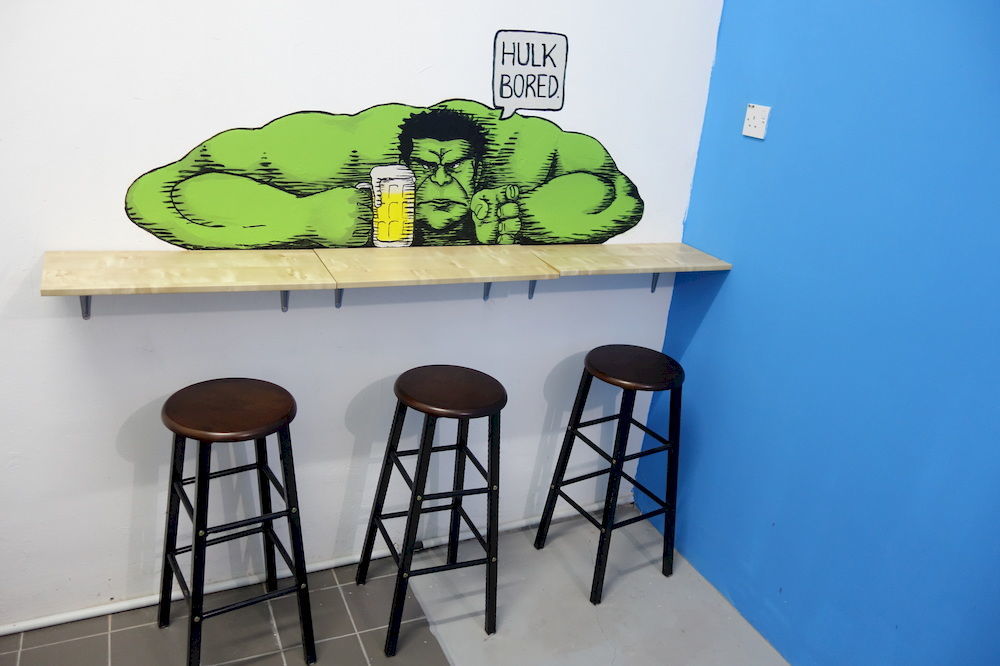 Hero Hostel Kuching Buitenkant foto