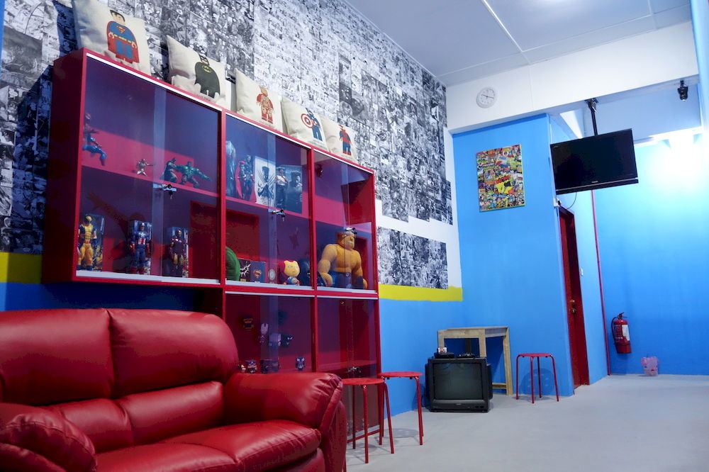 Hero Hostel Kuching Buitenkant foto