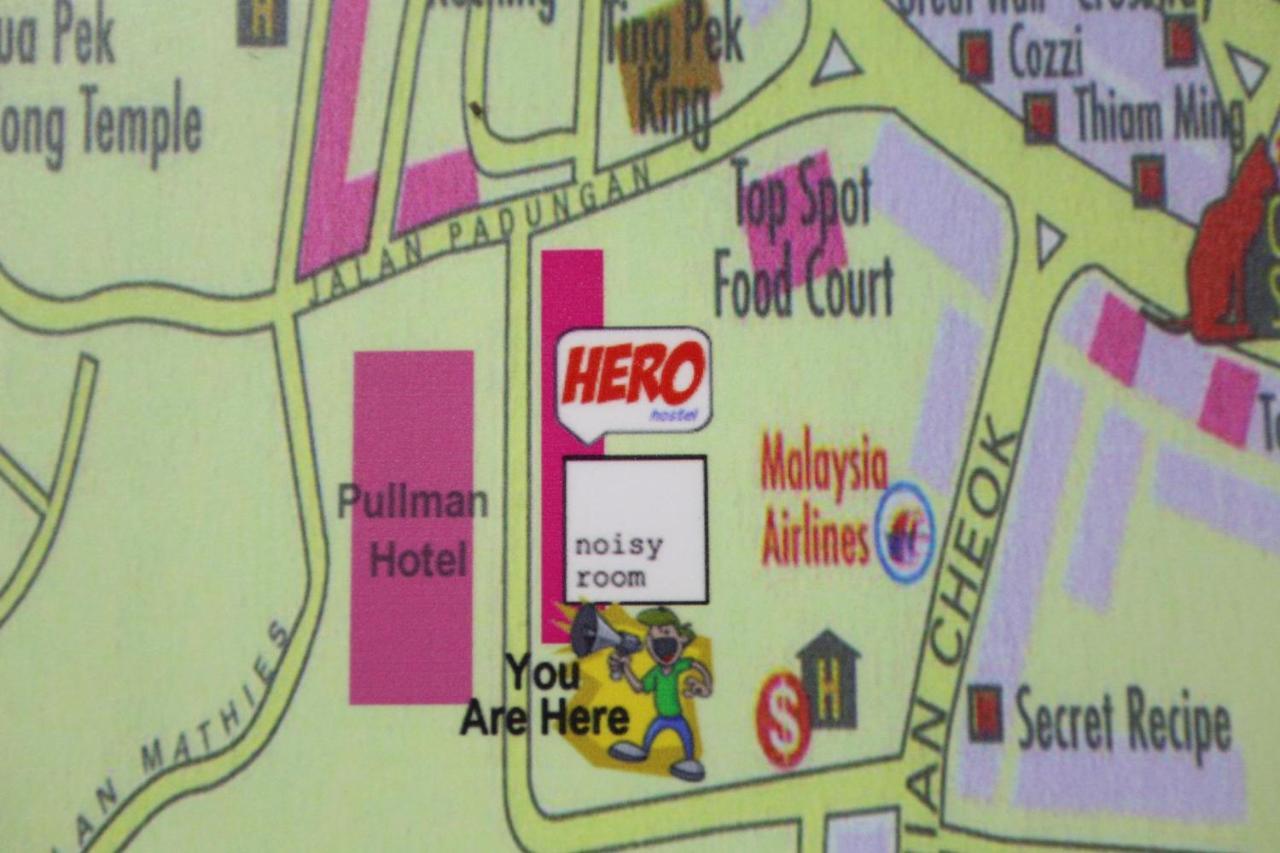 Hero Hostel Kuching Buitenkant foto